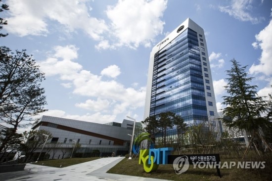 "매출내역 전산등록 늦었다고 보험금 안 줘" 기업인 눈물 "매출내역 전산등록 늦었다고 보험금 안 줘" 기업인 눈물