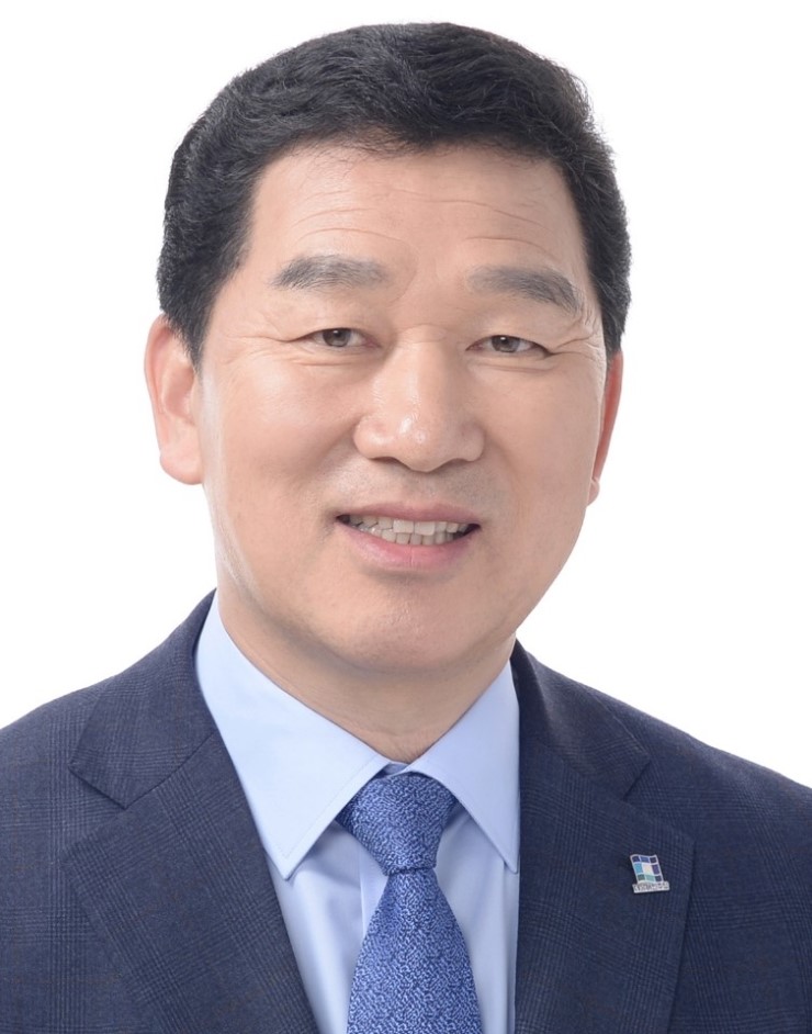 도<b>지사</b> 후보감 두각.. 문재인 정부와 함께 <b>전남</b>의 운명 바꿀... 
