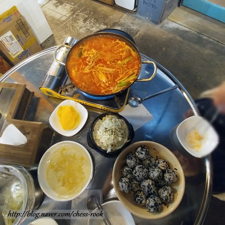  포장마차 감성 넘치는 김봉환의 오류닭발 (오류동)