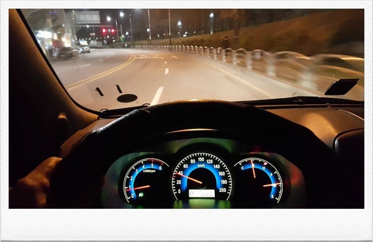  그랜드카니발 악셀페달을 밟아도 차가 잘안나가는 고장 