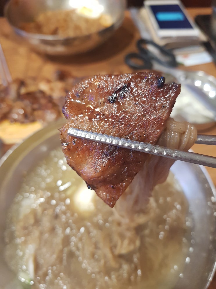  왕십리맛집) 날더울땐 시원한 냉면한그릇 먹어야죠! ٩(๑ˆOˆ๑)۶《육쌈냉면》