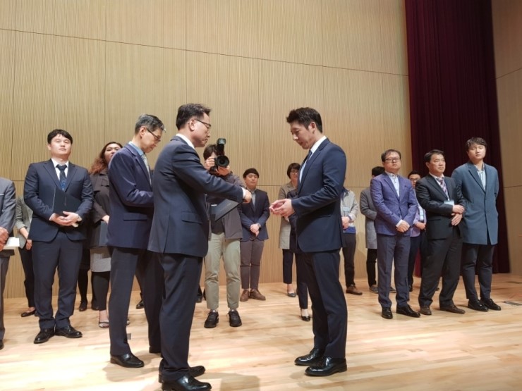  괴산군 손승우, 이용희씨 농촌진흥청장상 수상 ‘쾌거’