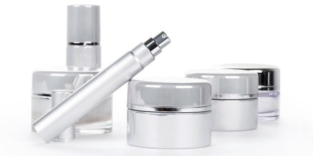 성인 여드름에 좋은 화장품은 속수무책! 성인 여드름에 좋은 화장품은 속수무책!