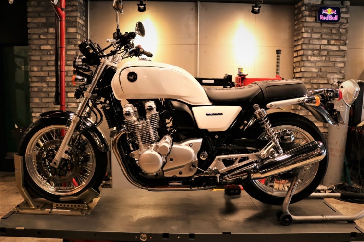  2015년식 혼다 CB1100EX 작업완료!