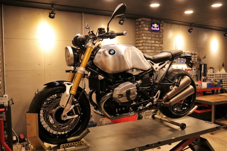  2016년식 BMW 알나인티 작업완료!