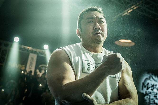 팔뚝 요정으로 돌아온 마동석! 언론 시사 반응