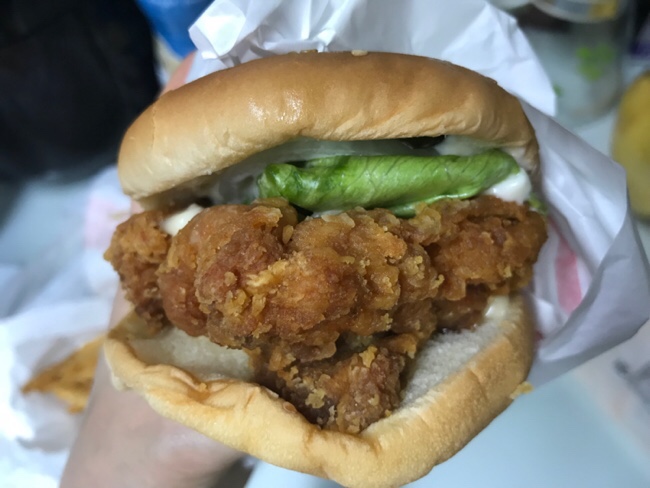  맘스터치 싸이버거세트 땡큐맘감사용~ 수원대맛집 봉담맛집