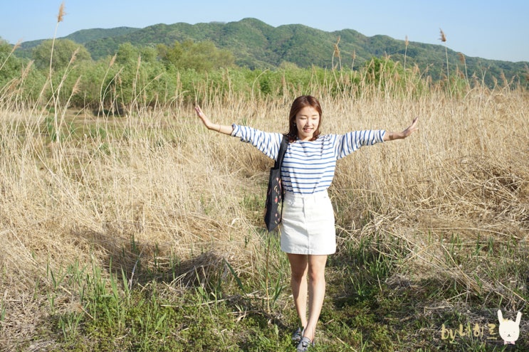  데일리룩 핫핑 스트라이프 티셔츠 코디