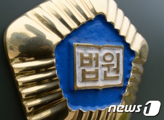 유사석유 3만6500ℓ 판매한 주유소 업자 '실형' 유사석유 3만6500ℓ 판매한 주유소 업자 '실형'