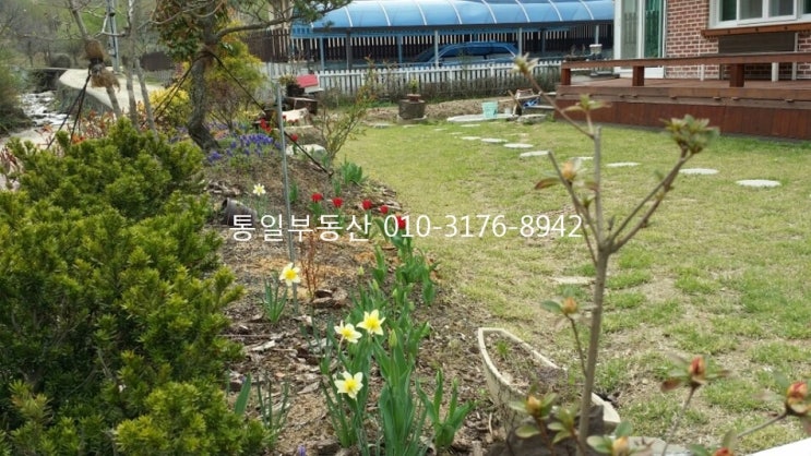  내서 삼계 안계 전원주택 매매 - 넓고 예쁜 정원. 도보통학가능, 전용주차 매매 4억
