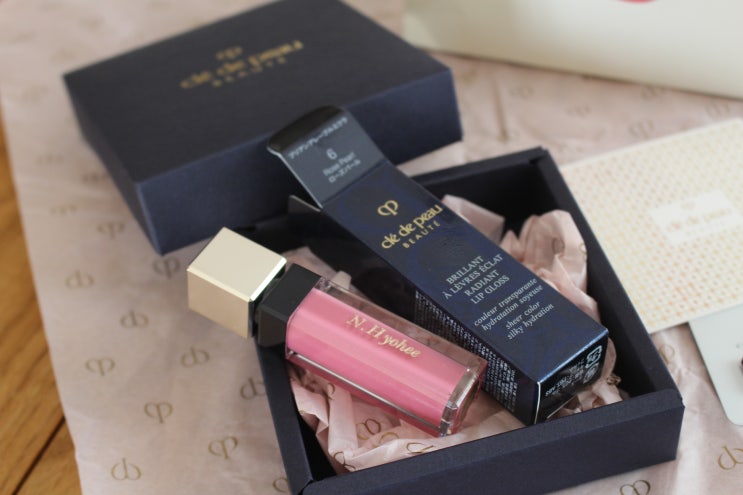 <끌레드뽀>립글로스에 이름새기기