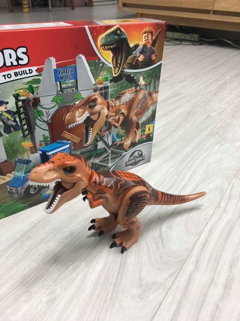 레고 주니어 쥬라기월드 티렉스10758 - 5세 장난감 어린이날선물 : 네이버 블로그, image size:800x1067