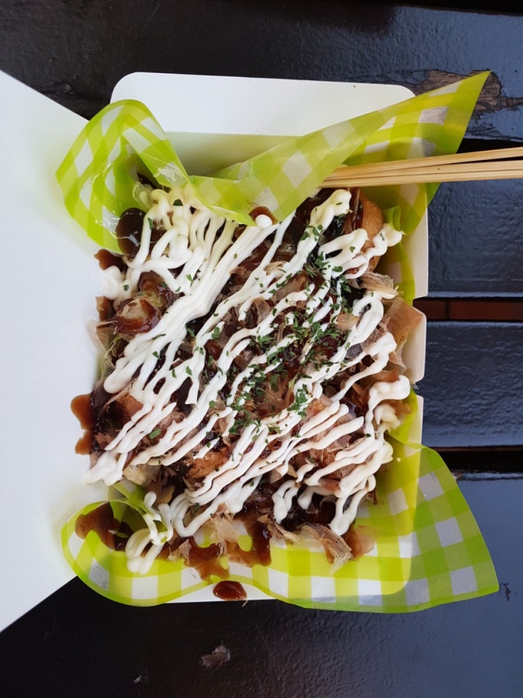  [여주아울렛맛집] 신세계아울렛맛집 타코야끼 와플 소시지 닭꼬치 숯불고기덮밥