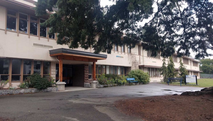 [West Vancouver 공립학교]   Irwin Park Elementary (어윈 파크 초등학교)