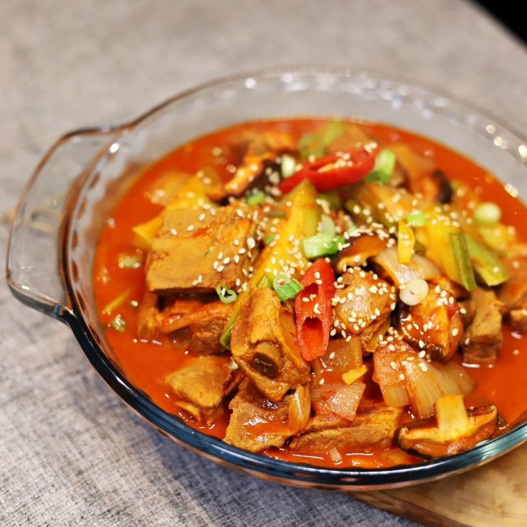  [돼지갈비찜황금레시피]맛깔스럽게 즐기는 매운갈비찜