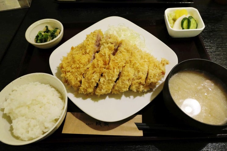 도쿄 돈카츠 넘버원 '나리쿠라(成蔵)' 다카다노바바 맛집