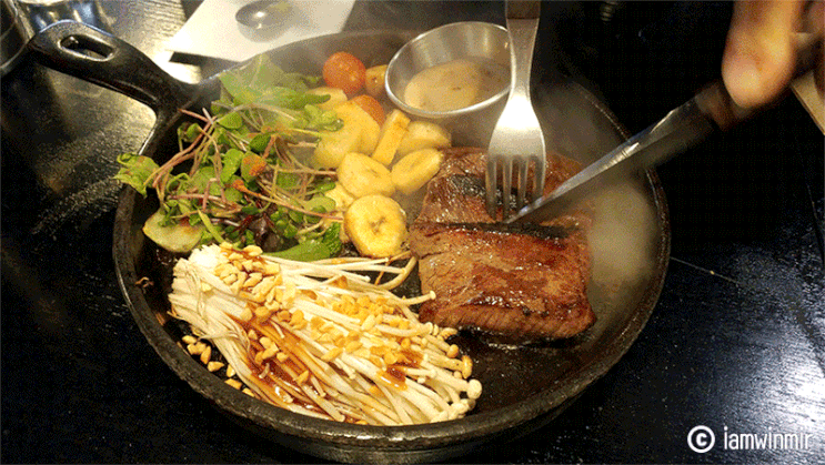 건대 커먼그라운드 맛집, 태국 음식점에서 스테이크를~ - 영업종료 건대 커먼그라운드 맛집, 태국 음식점에서 스테이크를~ - 영업종료