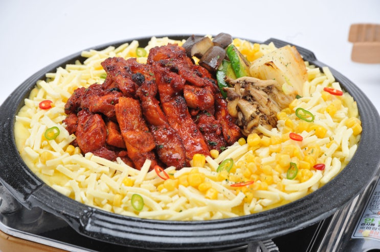  놀부부대찌개 닭갈비는 춘천 맛?