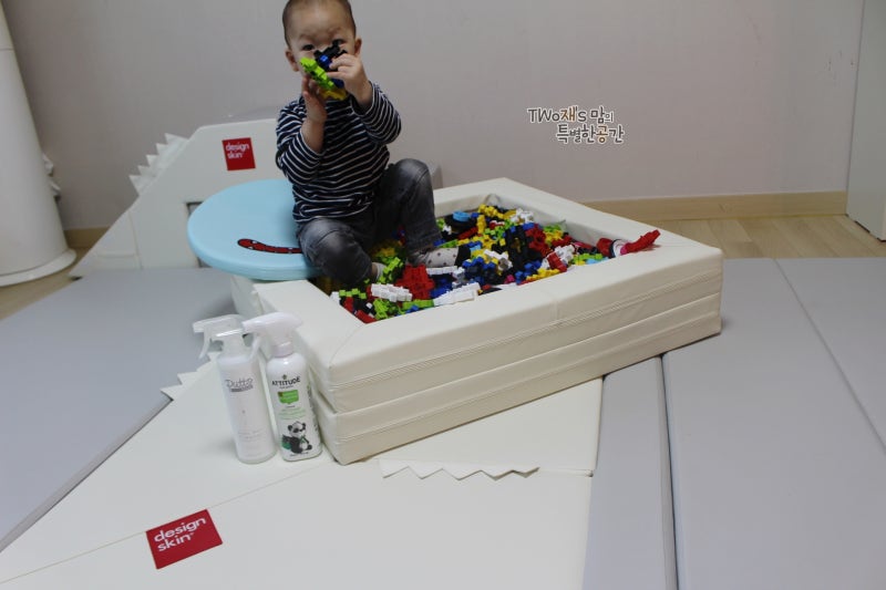 아기매트 볼펜낙서자국 지우는 방법과 우리집 유아용품 토이클리너 청소법