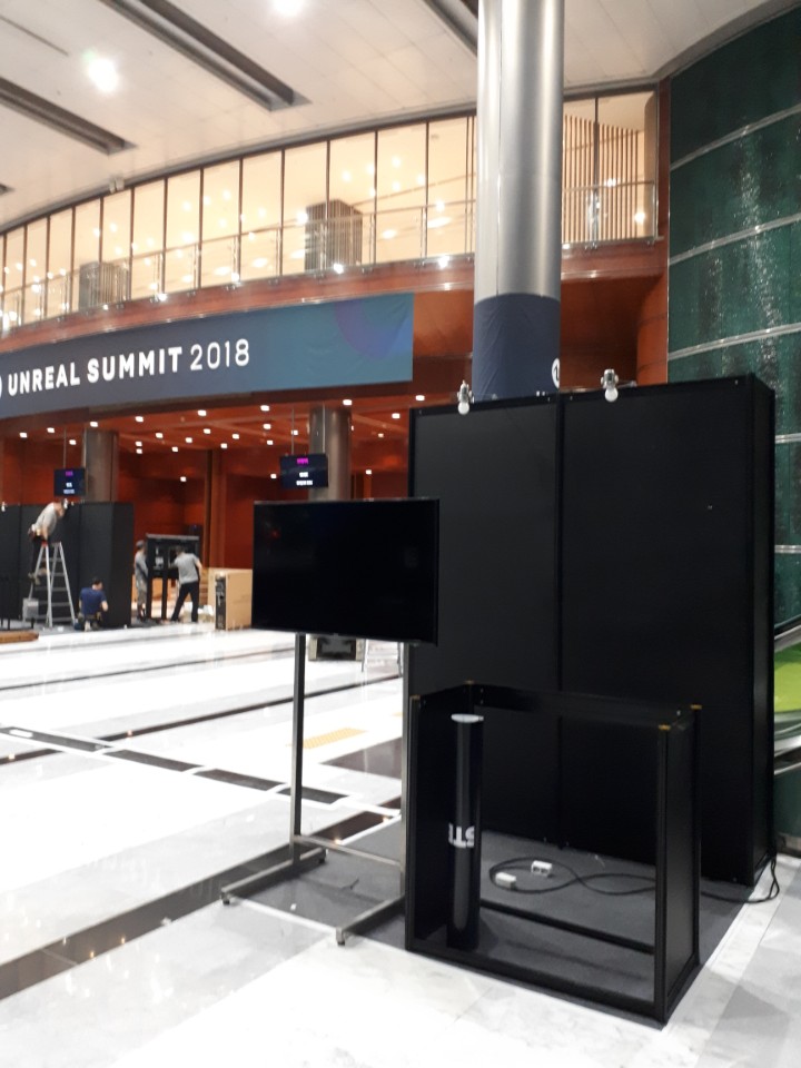 코엑스 언리얼서밋2018 대형TV대여