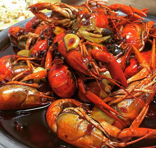  범죄도시 장첸 윤계상가재 건대 해룡마라룽샤 딱새우 매운 가재 샤오룽샤 샤오롱샤 마라룽샤 마라탕 까는 법 씹는