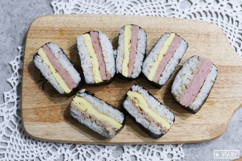 다이소 정사각 김밥틀로 무스비 만들기