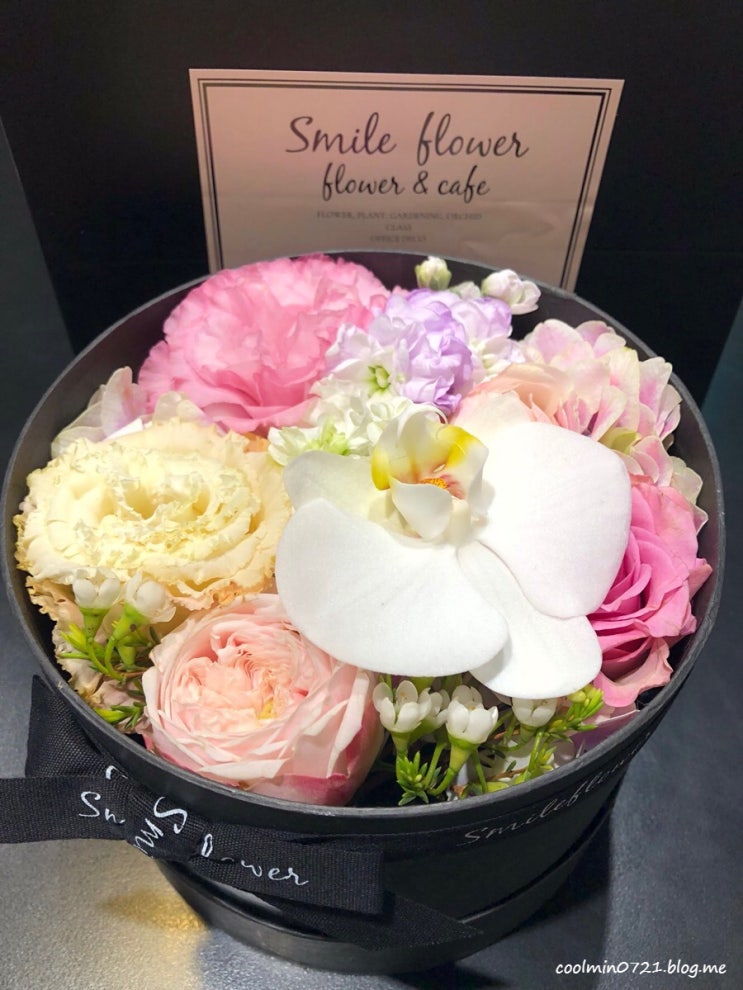여의도꽃집 :: 성년의날 스마일플라워앤카페 플라워박스 여의도꽃집 :: 성년의날 스마일플라워앤카페 플라워박스