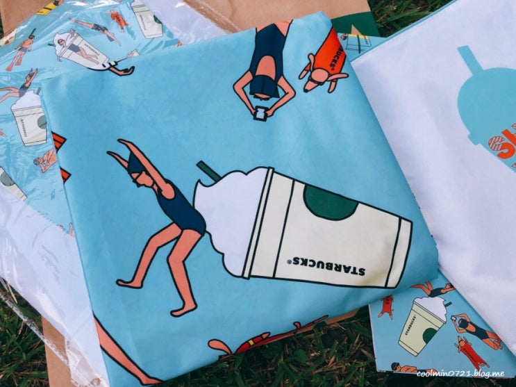 스타벅스 마이홀리데이매트 블루 GET 스타벅스 마이홀리데이매트 블루 GET