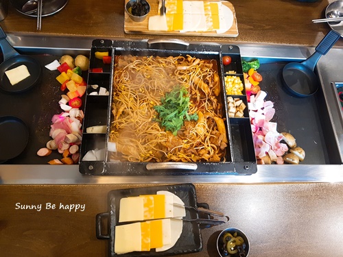  [홍대 맛집] 메이드바이오즈 - 매운오징어불고기+치즈쌈 세트