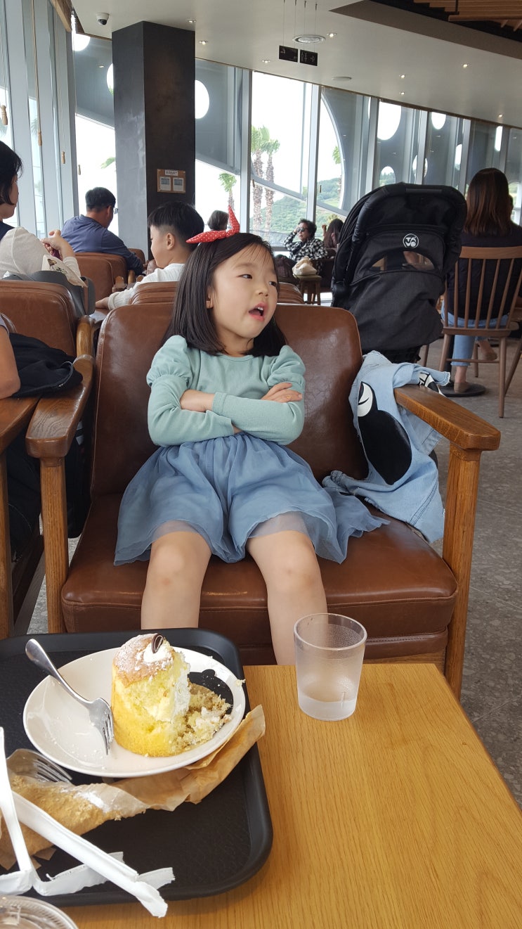 함덕해변에도 별다방이 생겼네요 스타벅스제주함덕점 함덕해변에도 별다방이 생겼네요 스타벅스제주함덕점