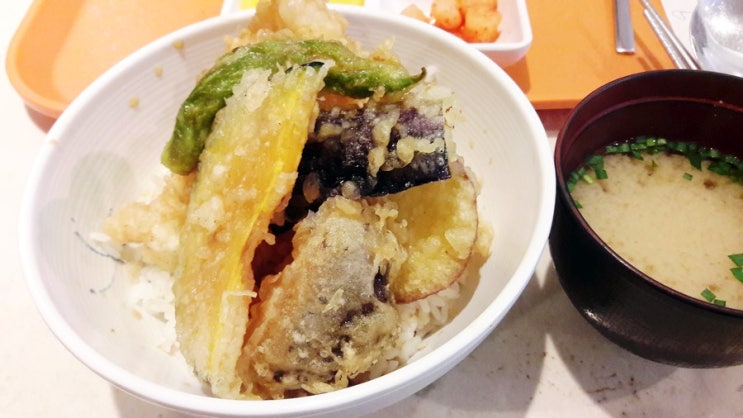 오랫만의 오늘의 런치 <카레카츠 텐동> 오랫만의 오늘의 런치 <카레카츠 텐동>