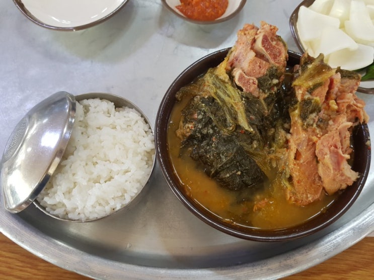 홍천뚝배기 본점 / 논공점 / 달성 맛집 / 논공 맛집 / 뼈다귀 해장국 맛집 / 감자탕 맛집