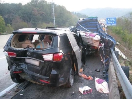 '고의 사고’를 낸 의인은 자동차보험 보상을 받을수 있을까? '고의 사고’를 낸 의인은 자동차보험 보상을 받을수 있을까?