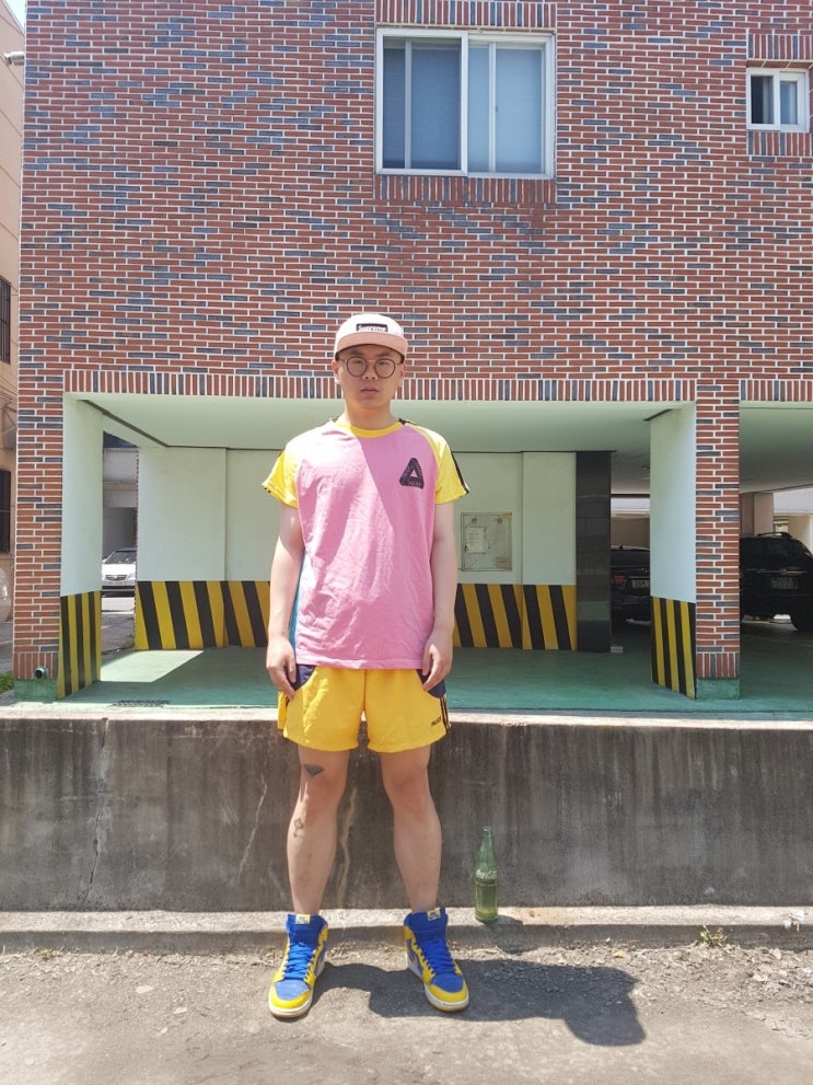  데일리룩 #94 여름 스트릿룩 슈프림 팔라스 아디다스 콜라보 조던1 레이니 룩