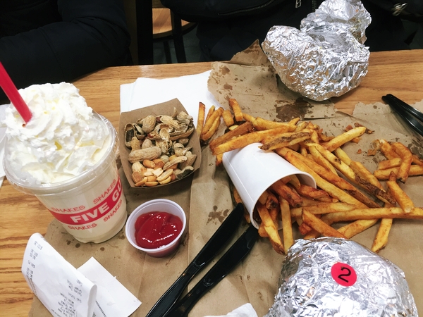 2017 뉴욕 일곱째날 - 인생 버거 파이브 가이즈, 토이자러스, 듀안 리드 쇼핑리스트, 드럭스토어 쇼핑리스트, 뉴욕 맛집, 쏘모던 블로그