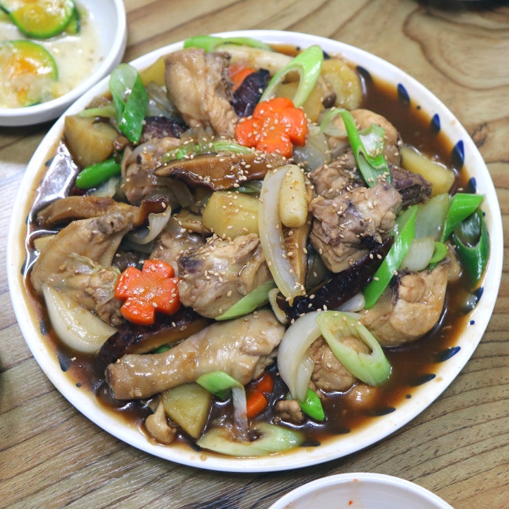  진주 평거동 부대찌개 맛집 청주본가 왕갈비탕 든든한 저녁