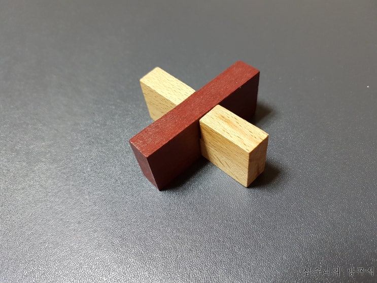  [매일매일 버리기]D+215_나무 장난감?