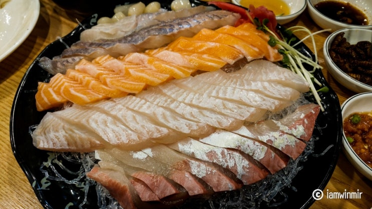 노량진 맛집, 수산시장보다 더 저렴한 횟집 "오징어야" 노량진 맛집, 수산시장보다 더 저렴한 횟집 "오징어야"