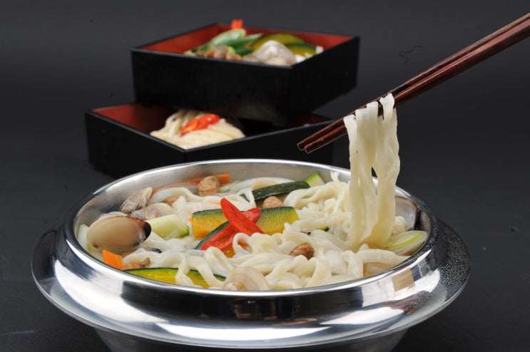  칼국수 황금레시피에 도전해 보아요!
