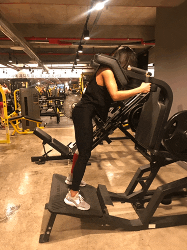 핵프레스 머신 자세 [헬스장 하체 7