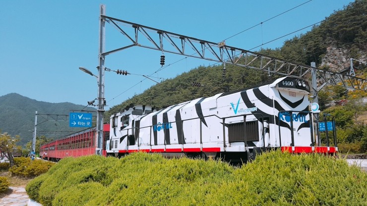  경북 가볼만한 여행지, 봉화 백두대간 협곡열차 V-Train, 철암 탄광역사촌