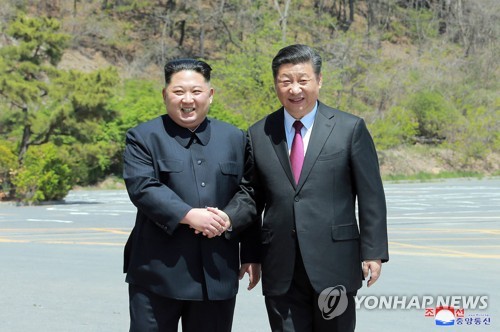 <b>김정은</b> 3차 <b>방중</b>에 전문가들 "북한식 균형<b>외교</b>…中지원 노려"