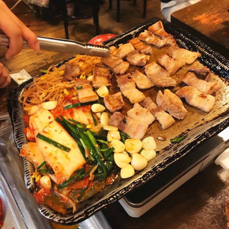  [신사역/가로수길] 삼삼이네, 생삼겹살 먹은 후 철판볶음밥까지 딱!!_듀베리수정