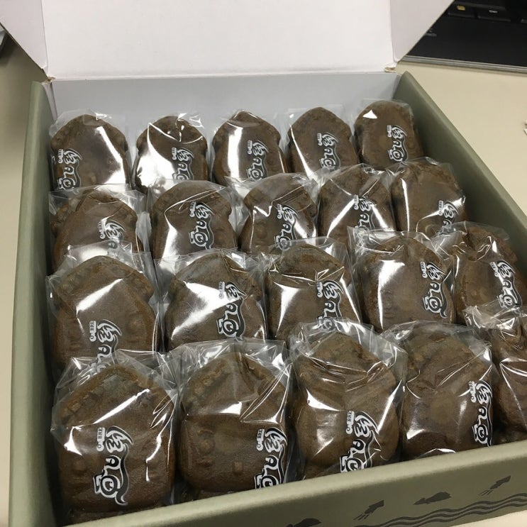  울릉도맛집_오브레(오징어먹물빵)