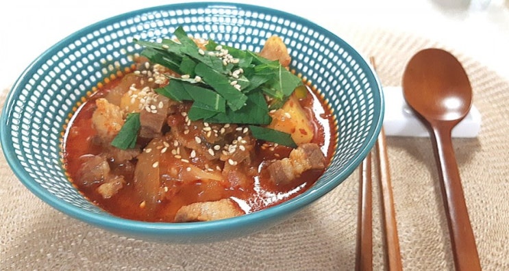  돼지고기 고추장찌개 만들기 ) 이베리코 돼지고기로 쪽득 탱글 식감!! 짜글짜글 짜글이