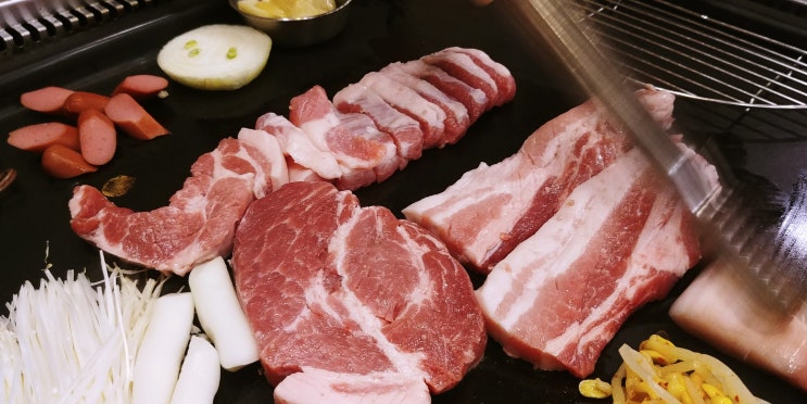 용곡동 돌돌이생고기 : 한근셋트 + 뻥튀기 : 가브리살, 목살, 삼겹살