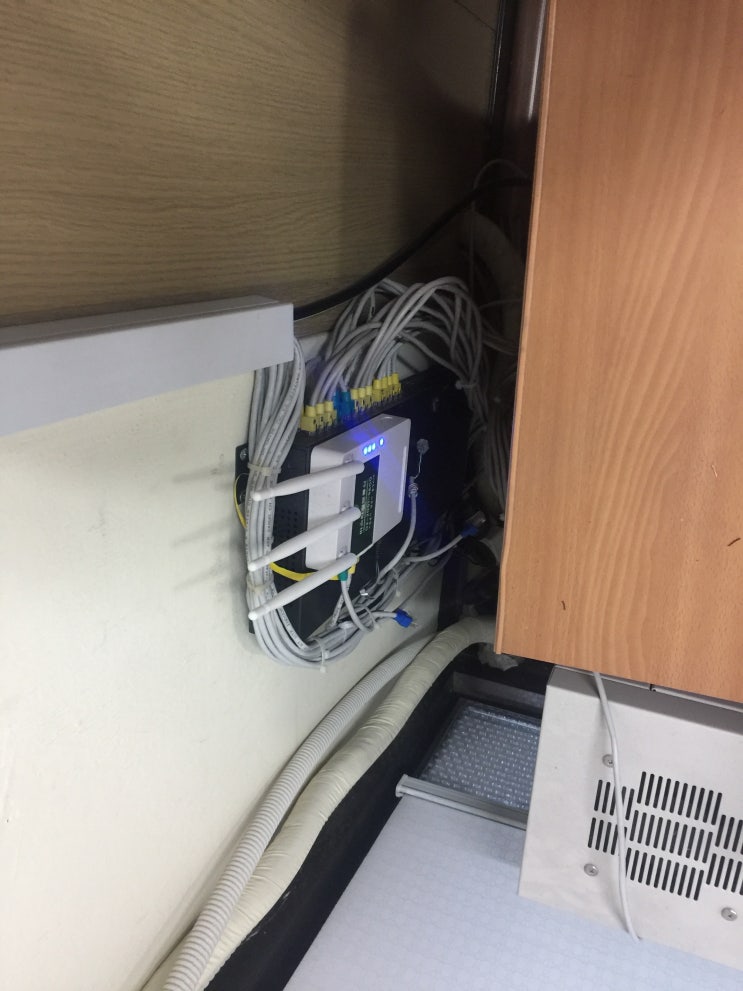  성수동 컴퓨터 선정리 랜선정리 랜선구축 랜공사 사무실랜공사정확하게~