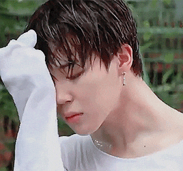 tumblr_pazan0uAB31r9hs8fo2_400.gif?type=