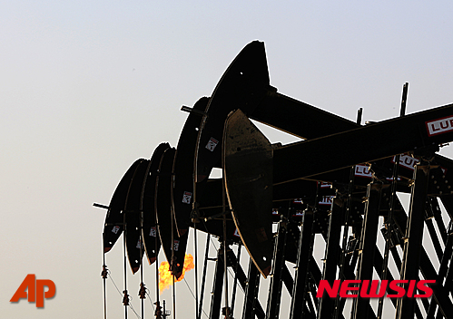 국제유가, 2014년 이후 최고치 기록…WTI 3.2%↑ 국제유가, 2014년 이후 최고치 기록…WTI 3.2%↑