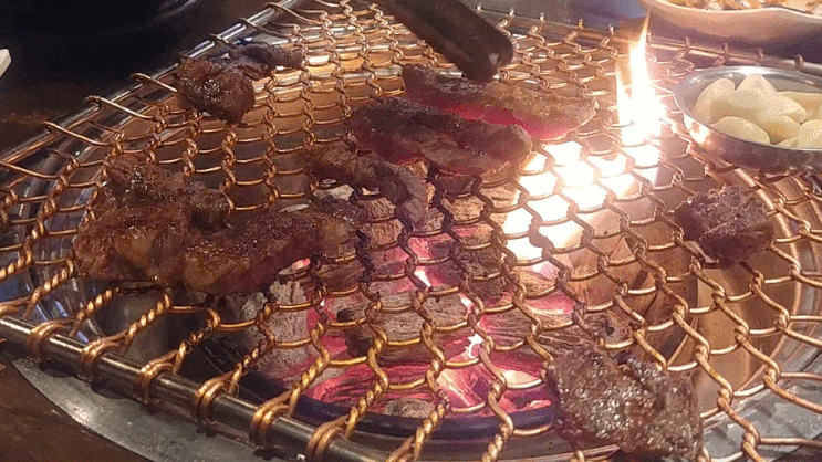  서면 장위동 유성집이란 고기집을 털어봤습니다.